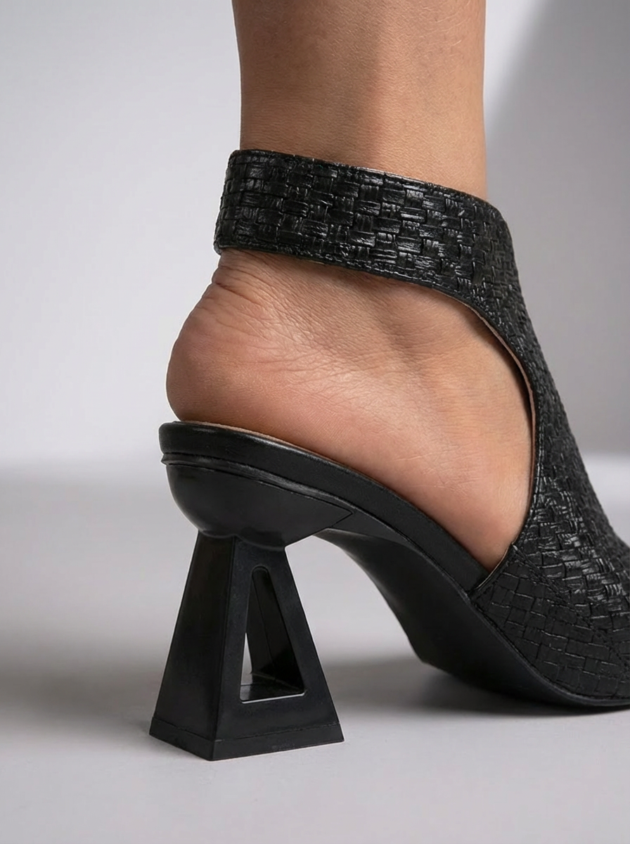 Vittoria | Eleganti sandali intrecciati